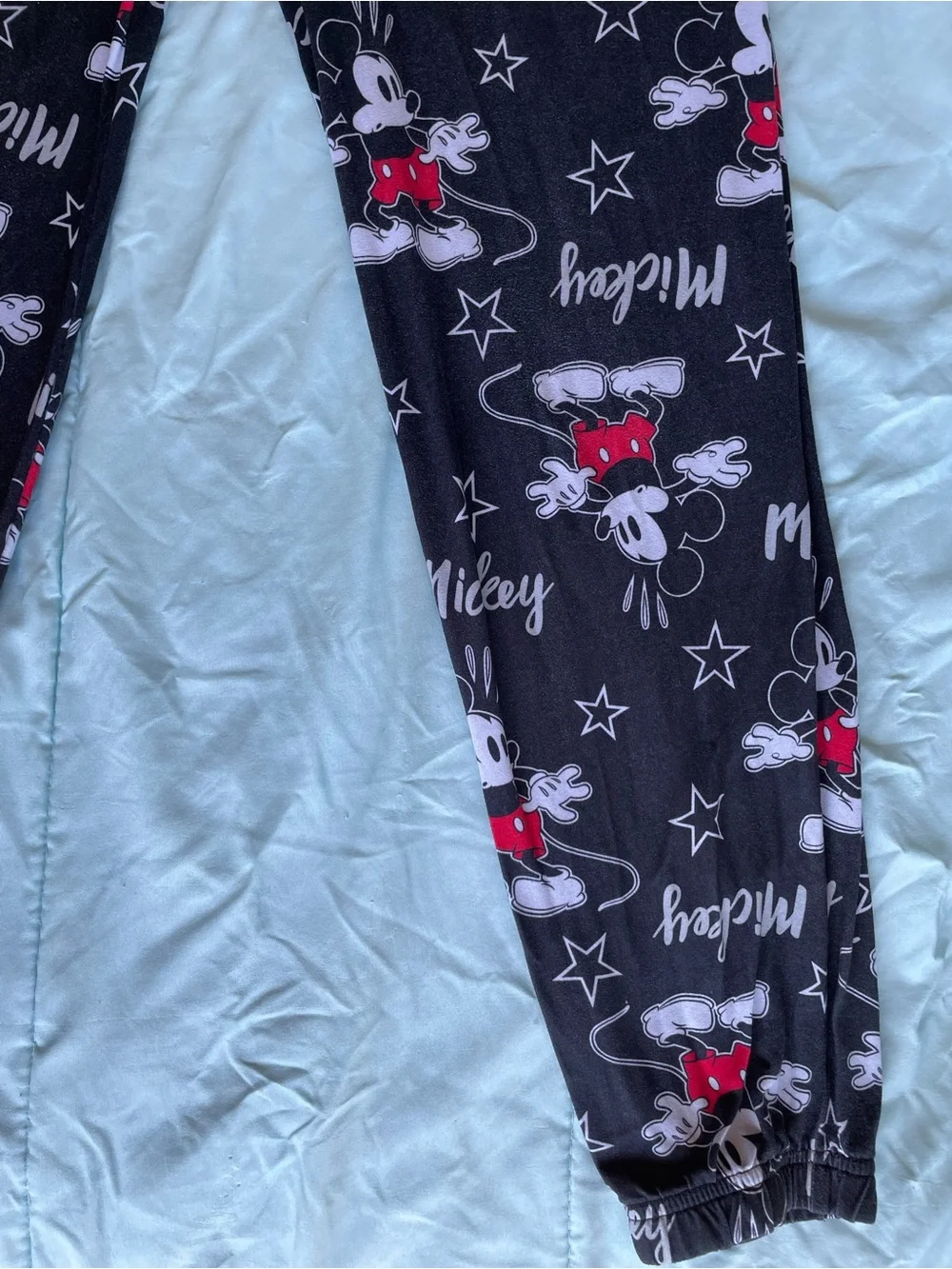 โจ Disney Mickey Mouse Pajama Joggers Small LIKE NEW! โค๏ธ๐ค - Picture 4 of 13
